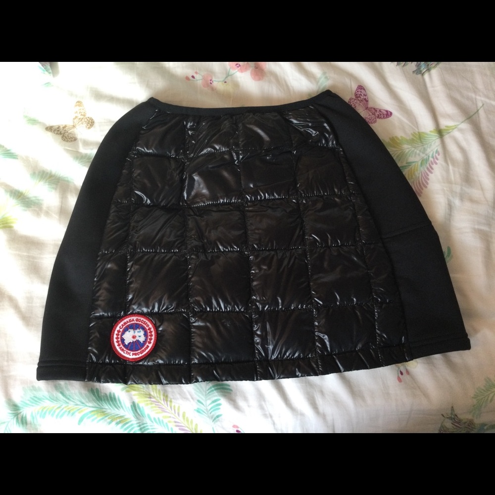 Canada goose skirt XS